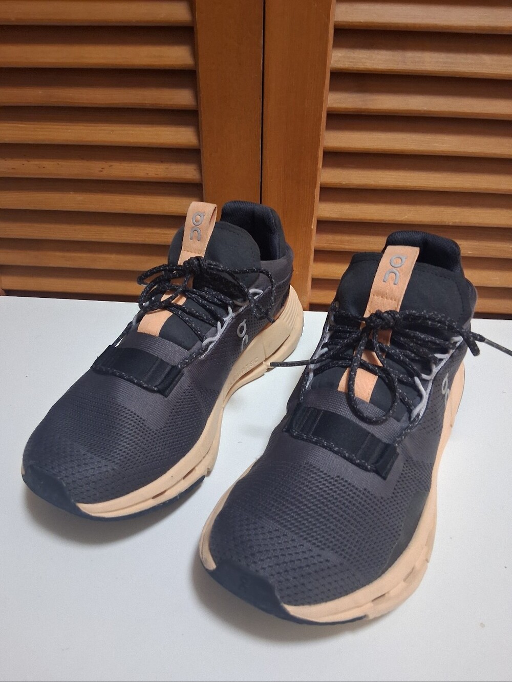 On Running Cloudnova Eclipse Savannah Women's Running Shoe * Size: 8.5 - Picture 3 of 8